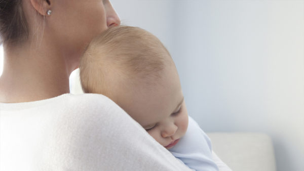 flight attendant calms child