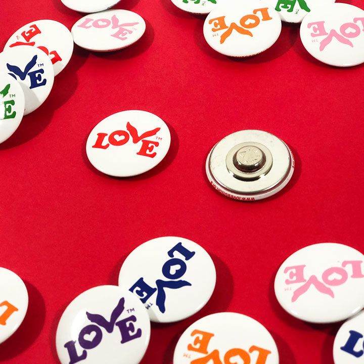 25 Pack of Magnetic Love Button