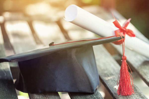 Father Surprises Daughter with Homemade Graduation Ceremony