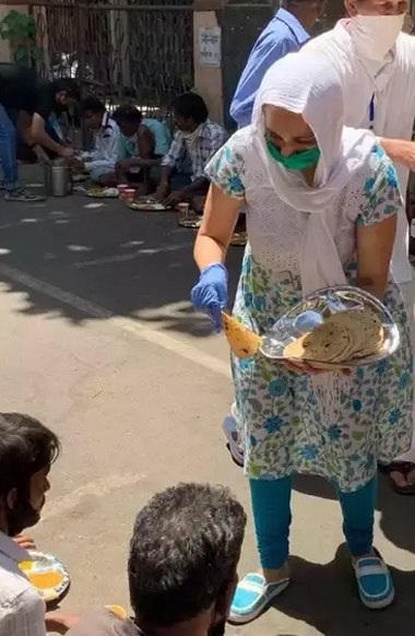 Mother and Son Turn Delivery Kitchen Into ‘Feed the Needy’ Service