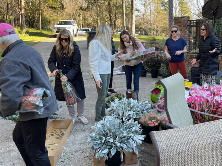 Florist Donates Flowers to Widows on Valentine’s Day
