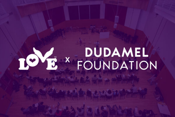 Love Button x Dudamel Foundation: the Art of Loving